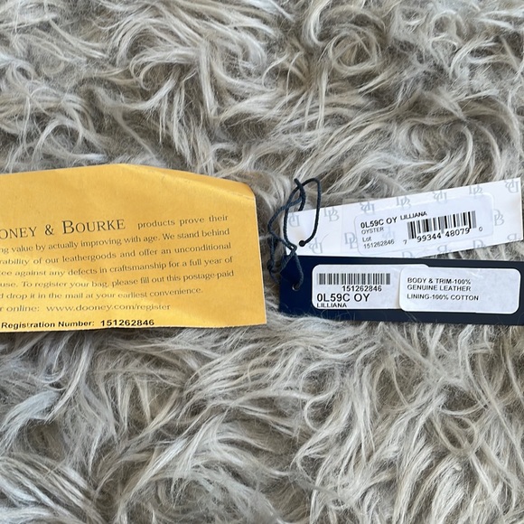 Cute Dooney and Bourke like new - Picture 4 of 4